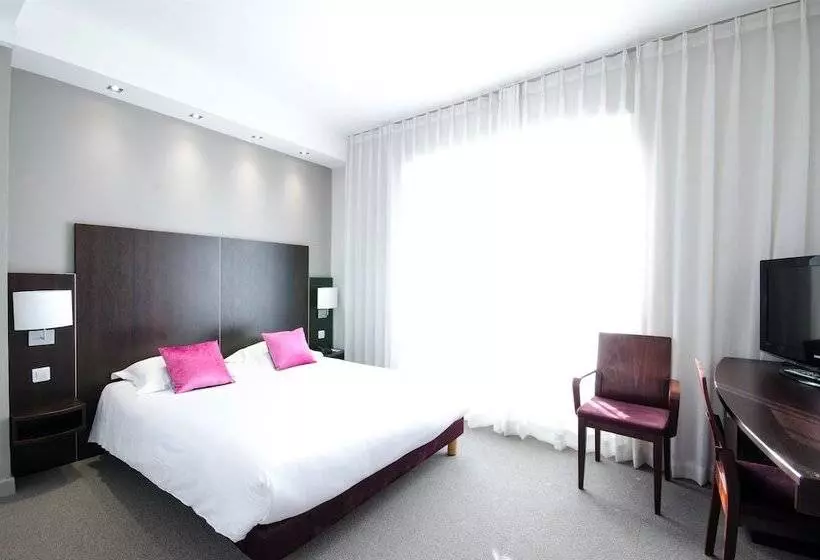 コンフォートルーム, Best Western Plus Hotel Plaisance