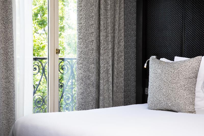 デラックスルーム, Elysees Regencia