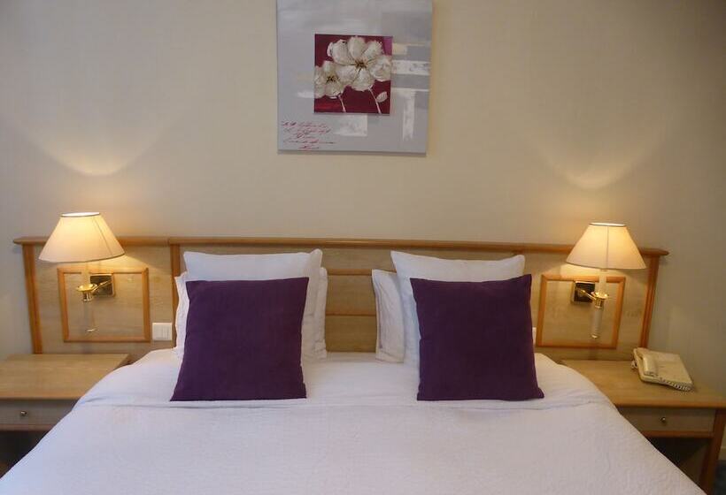 חדר סטנדרט יחיד, Logis   Hostellerie & Restaurant Saint Louis