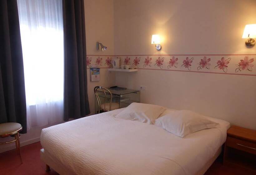 Номер Стандарт, Logis   Hostellerie & Restaurant Saint Louis