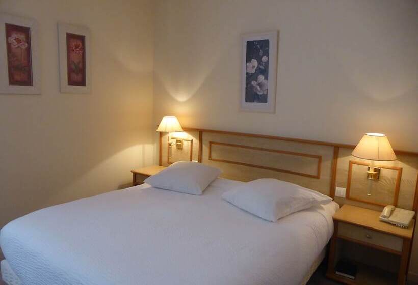 חדר סטנדרט, Logis   Hostellerie & Restaurant Saint Louis