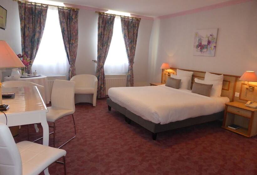 Номер Superior, Logis   Hostellerie & Restaurant Saint Louis
