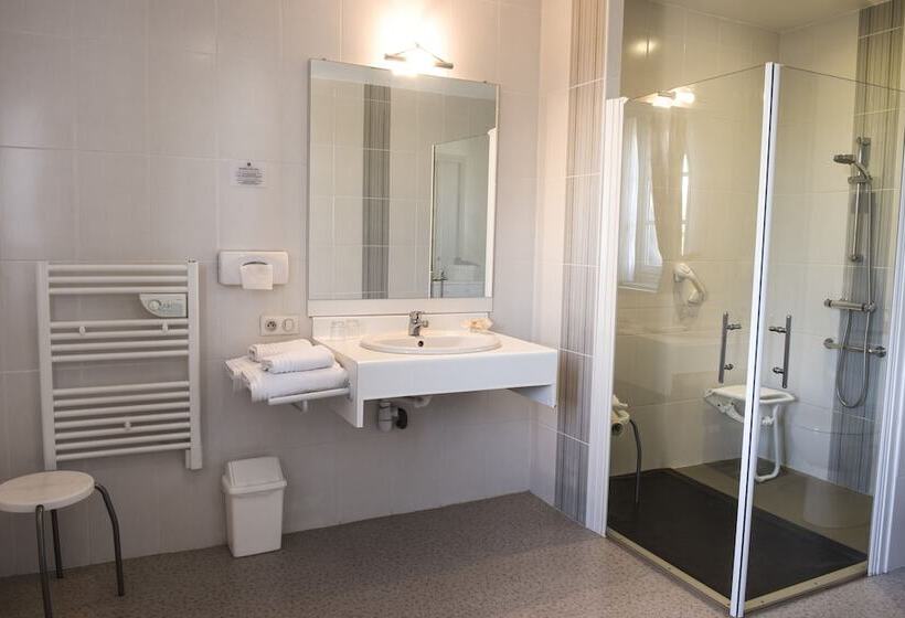 Номер Комфорт, Logis   Hostellerie & Restaurant Saint Louis
