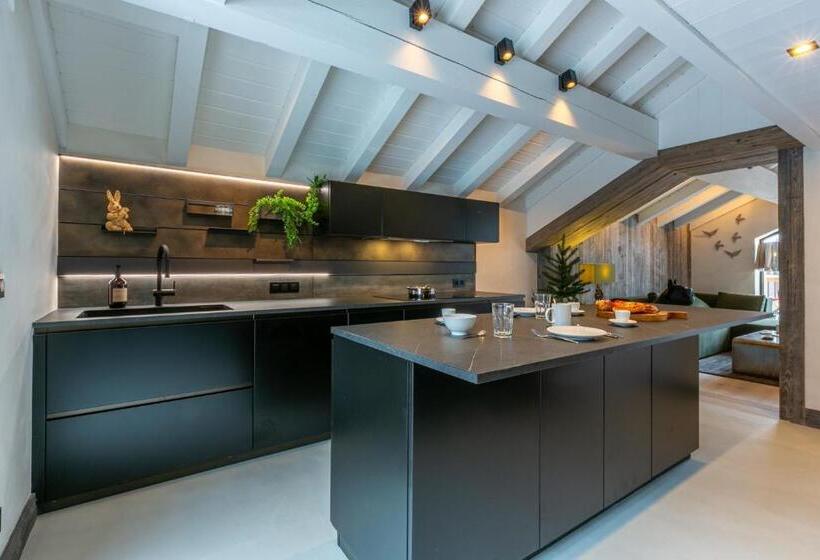 کلبه ییلاقی سوپریور یک خوابه, Hôtel & Chalets Le Samovar