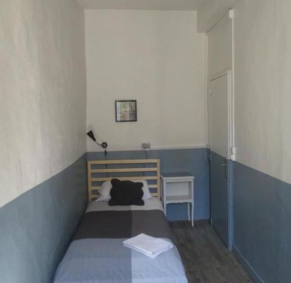 Семейный Номер, Hôtel Saint Florent