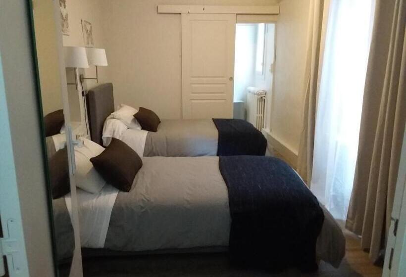 Номер Стандарт, Hôtel Saint Florent