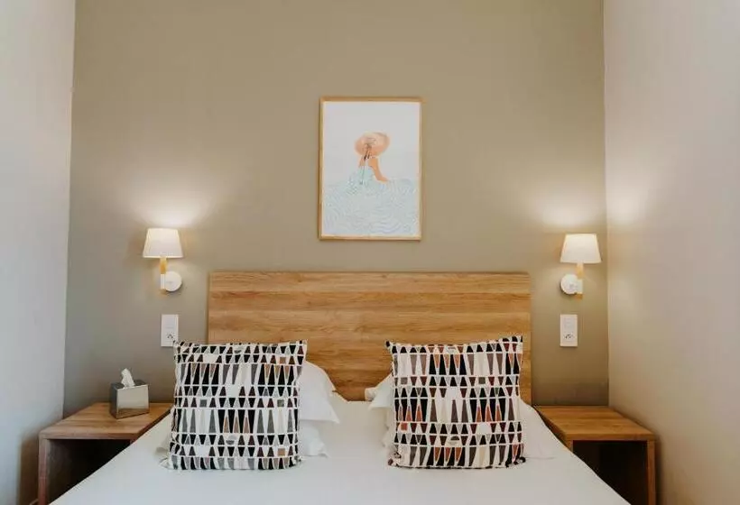 اتاق استاندارد, Le Petit Castel