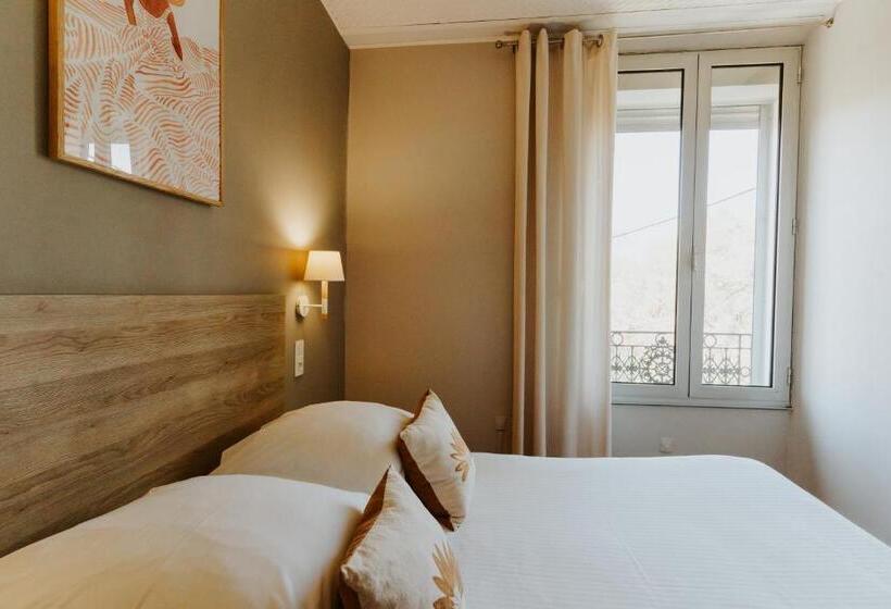 Номер Basic, Le Petit Castel
