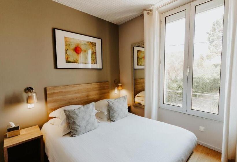 اتاق استاندارد یک نفره, Le Petit Castel