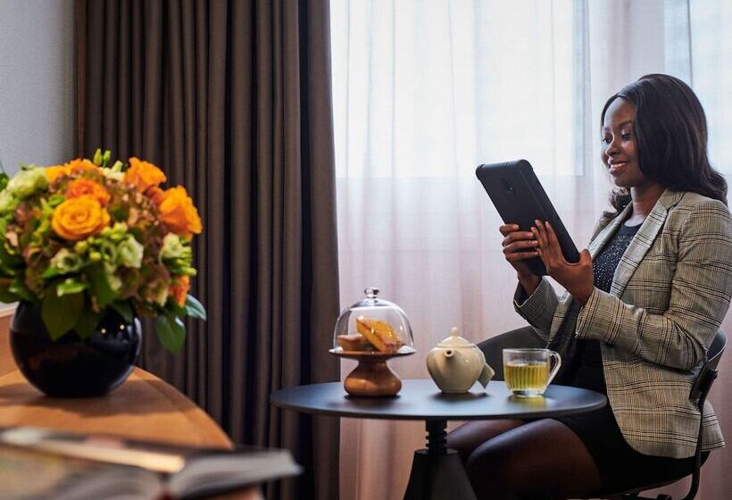 غرفة برستيج, Mercure Paris La Defense