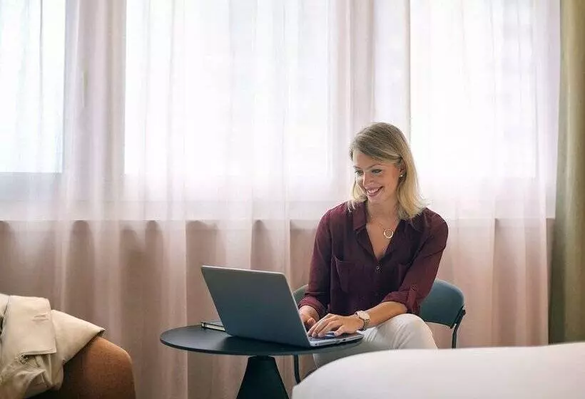 プレステージルーム, Mercure Paris La Defense