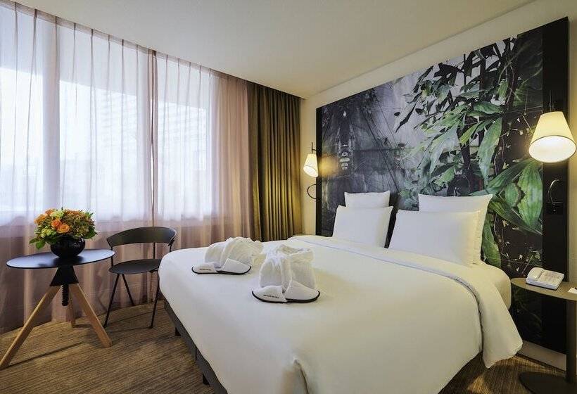 غرفة برستيج, Mercure Paris La Defense