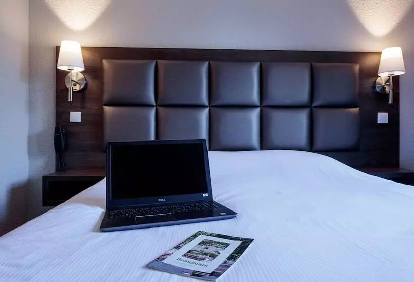 プールビュースタンダードルーム, Logis Hotel Noemys Morgon