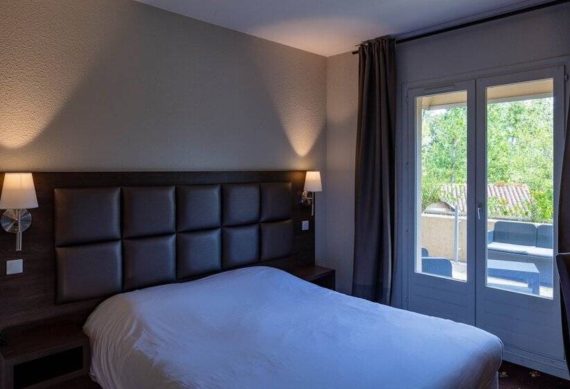 标准间带游泳池, Logis Hotel Noemys Morgon