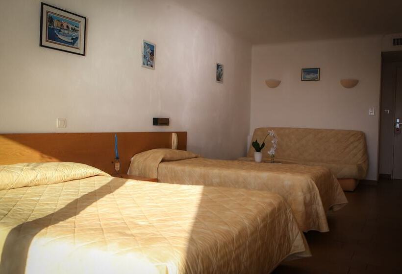 Семейный Номер, Roc E Mare