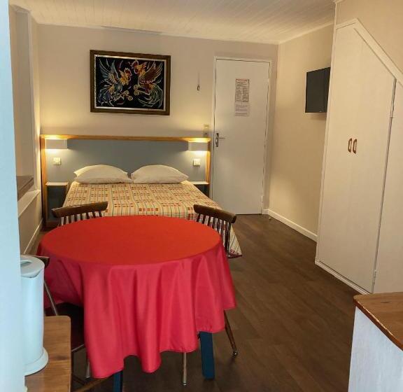 Студия Стандарт, Résidence Richelieu