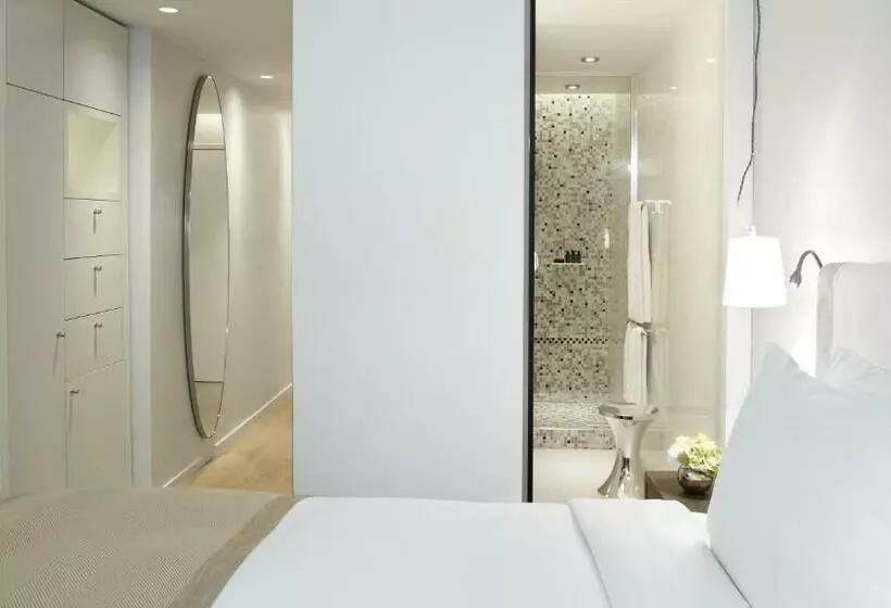 Superior Room, Sofitel Paris Arc De Triomphe