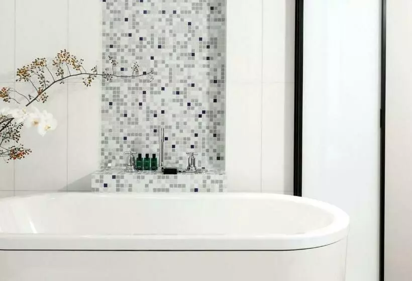 Junior Suite, Sofitel Paris Arc De Triomphe