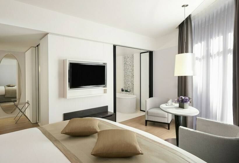 سوییت جونیور, Sofitel Paris Arc De Triomphe