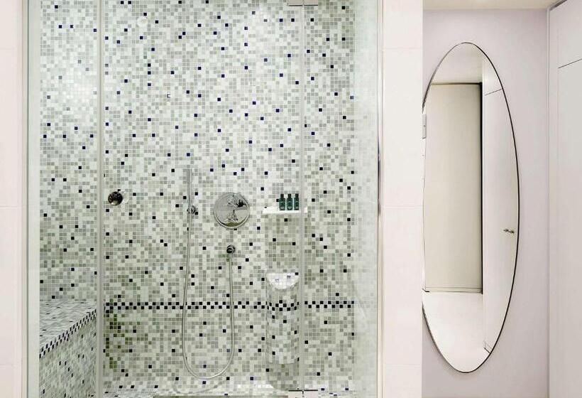 デラックスルーム, Sofitel Paris Arc De Triomphe