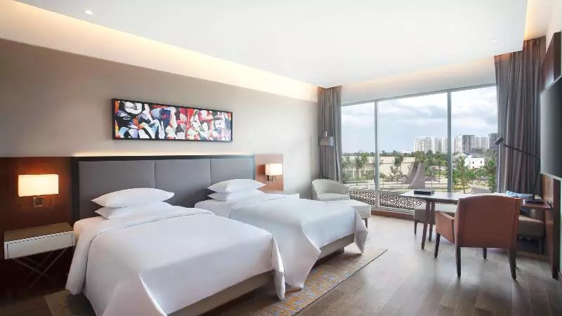Standard Room, Sofitel Paris Arc De Triomphe