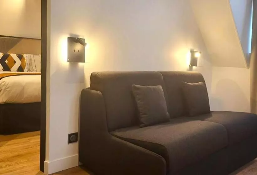 Suite, Star Champs Elysees