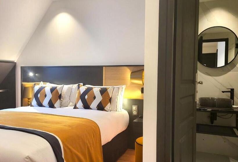 Suite Junior, Star Champs Elysees
