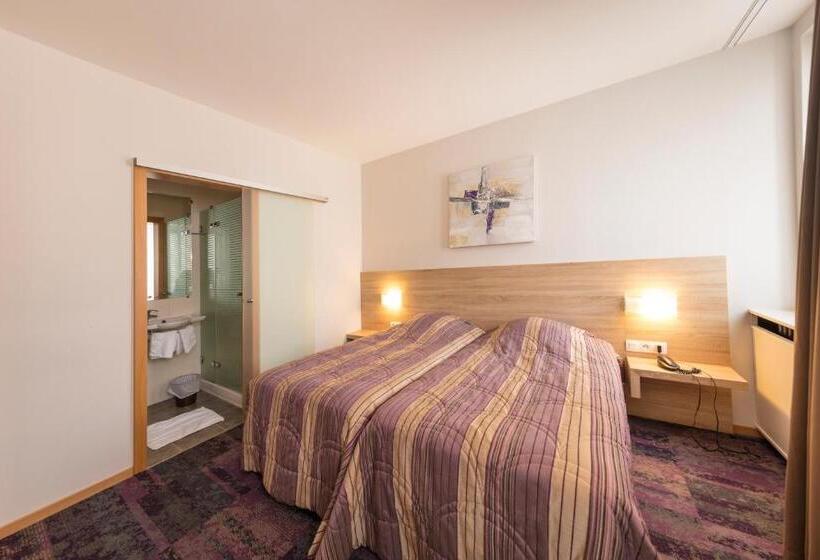 스탠다드 룸, Vendome