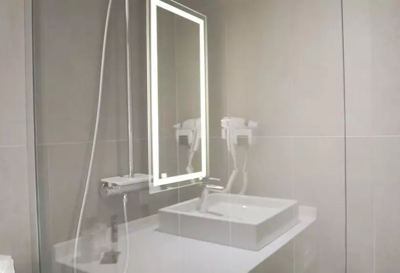エクゼクティブルーム, Novotel Narbonne Sud A9/a61
