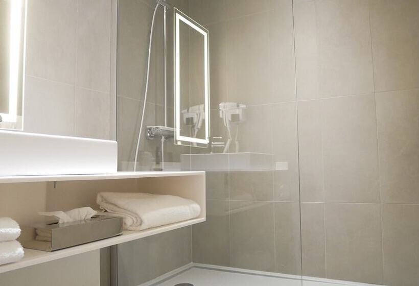 غرفة سوبيريور, Novotel Narbonne Sud A9/a61