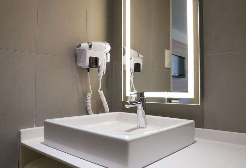 غرفة سوبيريور, Novotel Narbonne Sud A9/a61