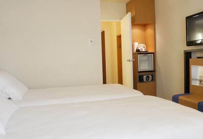 غرفة كلاسيكية, Novotel Narbonne Sud A9/a61