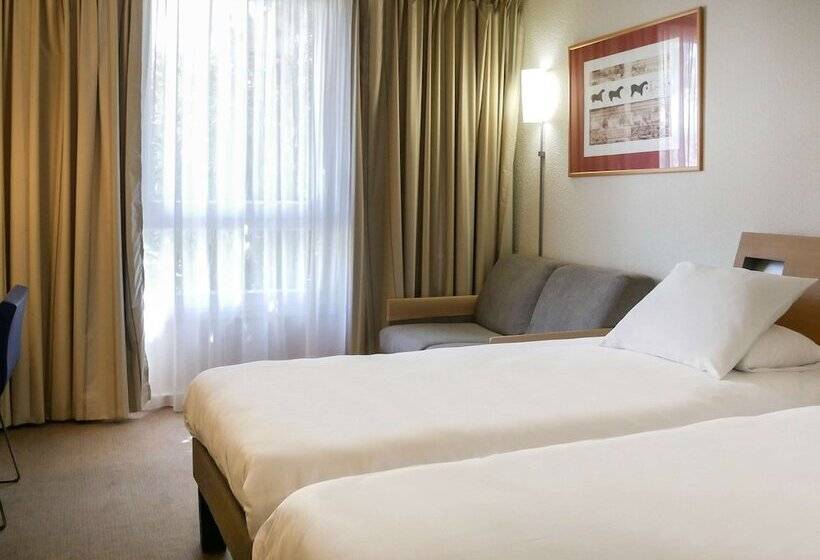غرفة كلاسيكية, Novotel Narbonne Sud A9/a61