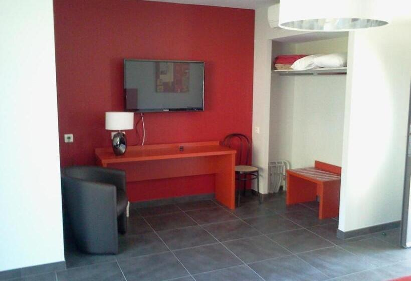 غرفة قياسية فردية, Logis Hotels   Hôtel Et Restaurant Le Relais Des Garrigues