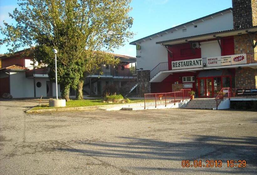 Номер Стандарт, Logis Hotels   Hôtel Et Restaurant Le Relais Des Garrigues