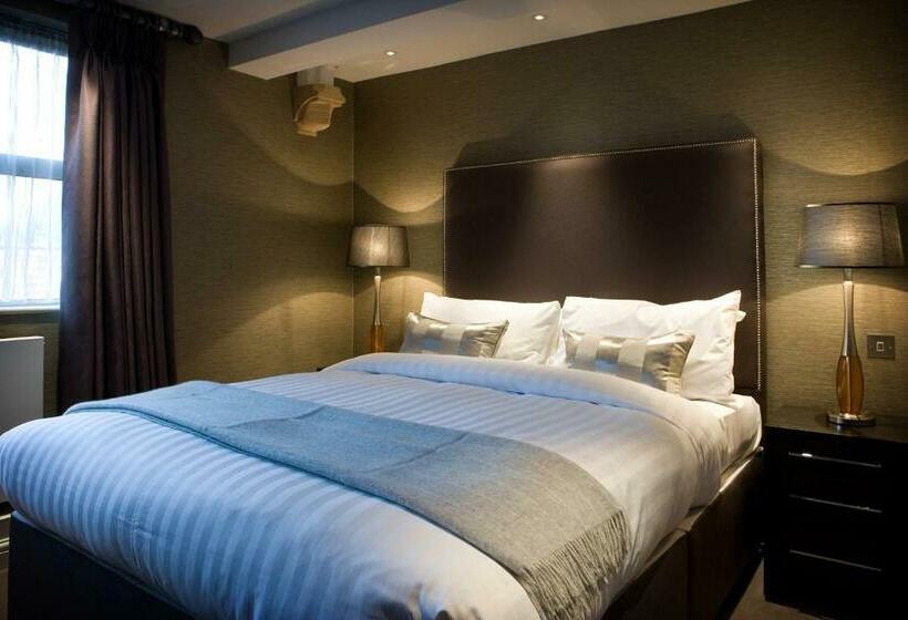 스탠다드 룸 킹사이즈 침대, Castle Hotel & Apartments