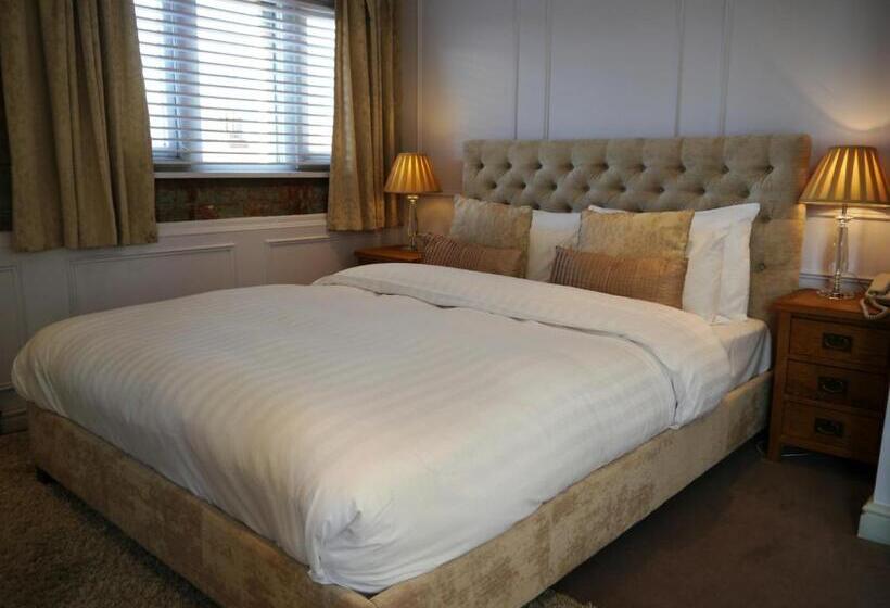 주니어 스위트, Castle Hotel & Apartments