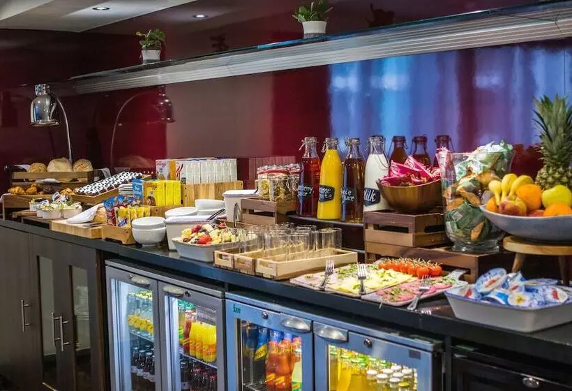 クラブルーム, Crowne Plaza Birmingham City, An Ihg