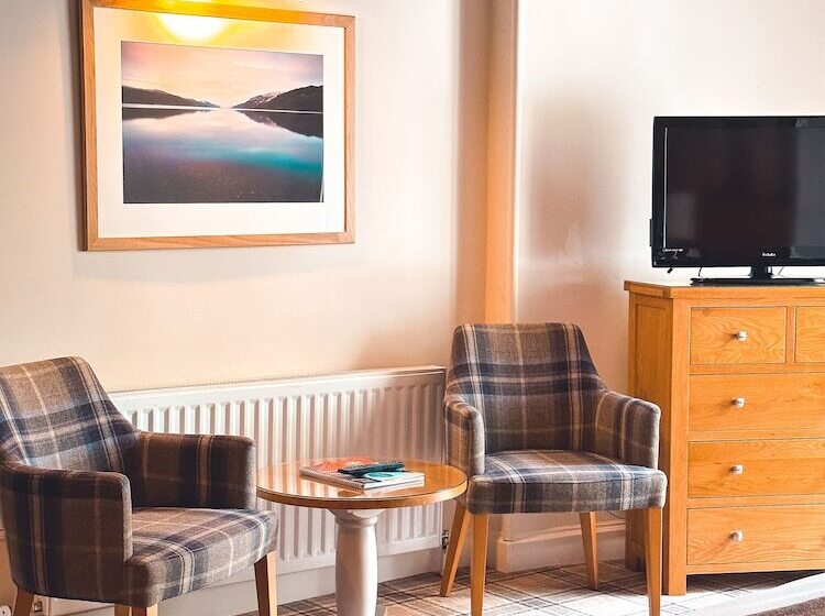 סוויטת ג'וניור, Glen Mhor