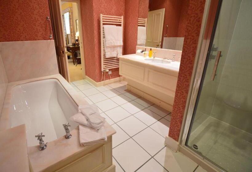 スタンダードルーム, Kinloch House