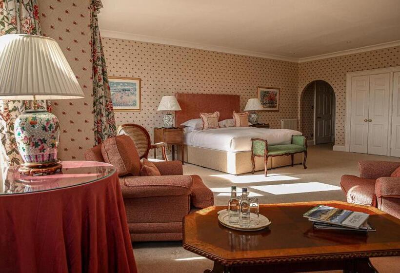 ジュニアスイート, Kinloch House