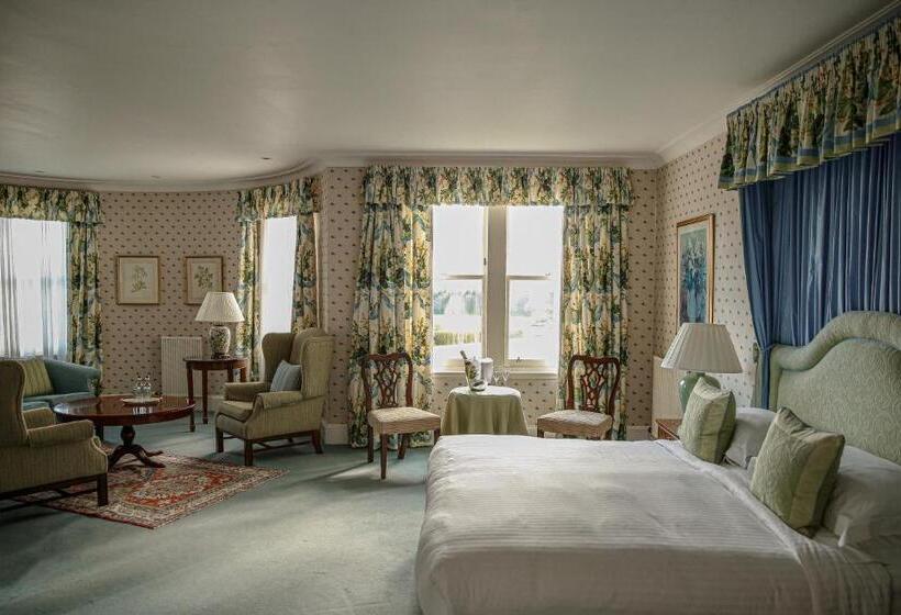 ジュニアスイート, Kinloch House