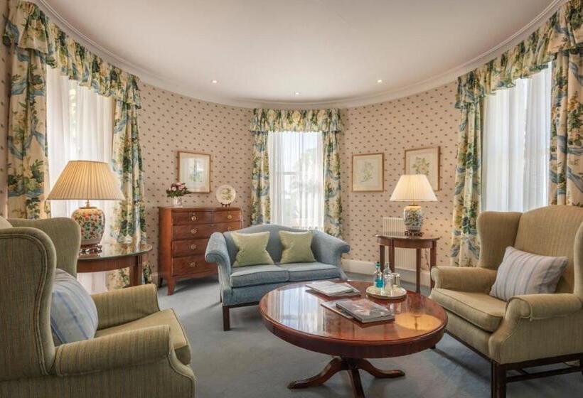 ジュニアスイート, Kinloch House