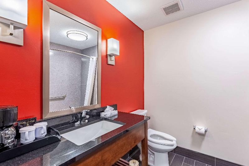 标准间, Lansdown Grove