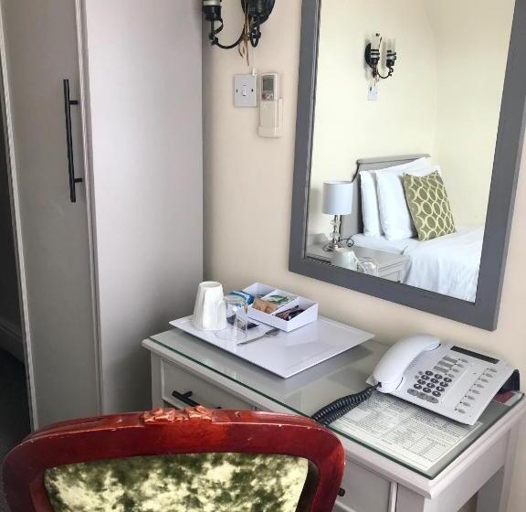 غرفة أساسية فردية, Lensfield