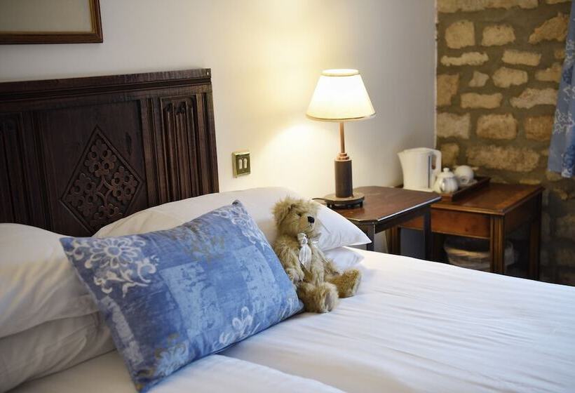 スーペリアールーム, Noel Arms   A Bespoke