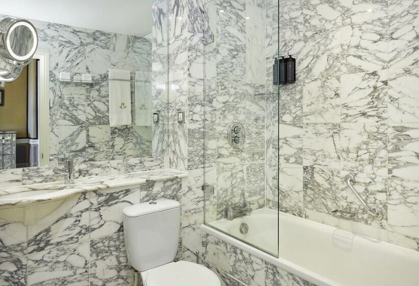 Classic Room Double Bed, Rubens At The Palace