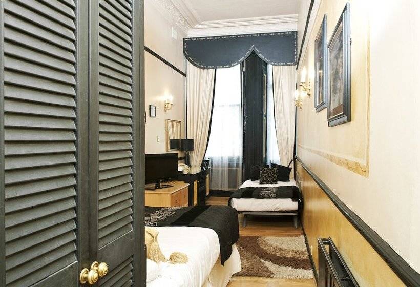Standard Triple Room, Rushmore