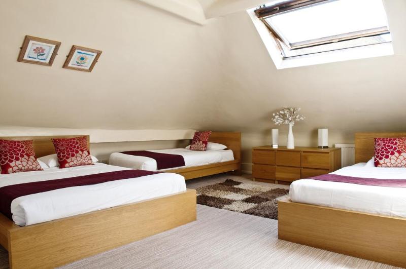 Standard Triple Room, Rushmore