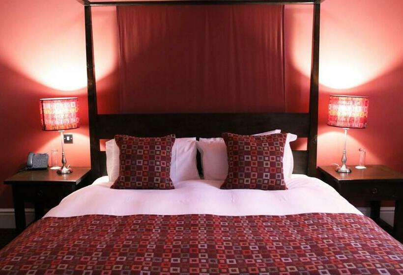 غرفة ديلوكس, The Cawdor